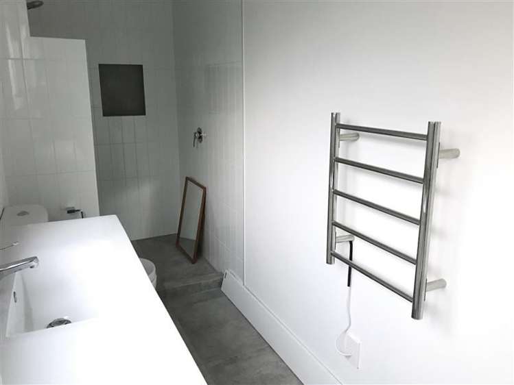 1/50 Seaview Road Castor Bay_6