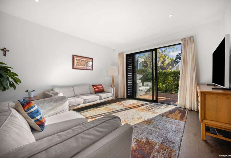 8 Jack Seabrook Road Hobsonville_8