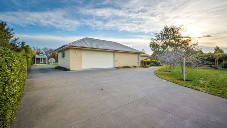 14 Riverside Way Amberley_18