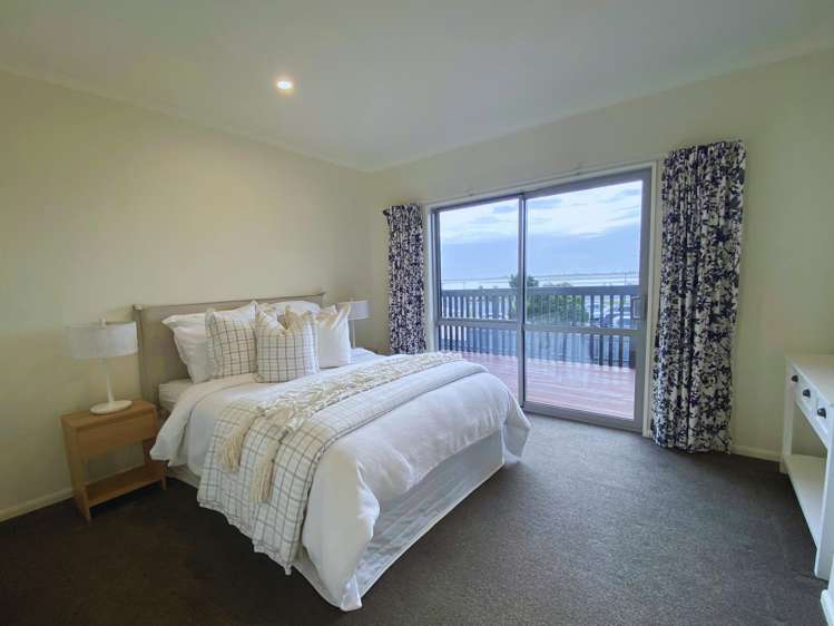 5 Main Road Redcliffs_9
