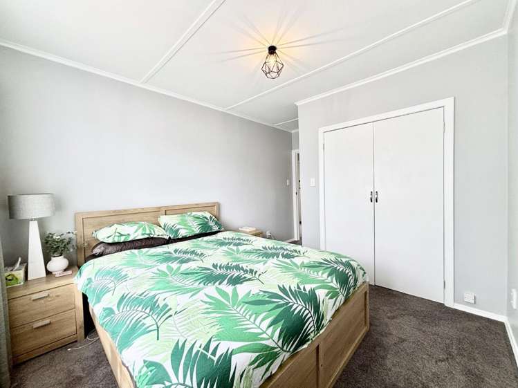 179 Waddington Drive Naenae_8