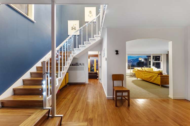 214 Whites Line East Waiwhetu_19