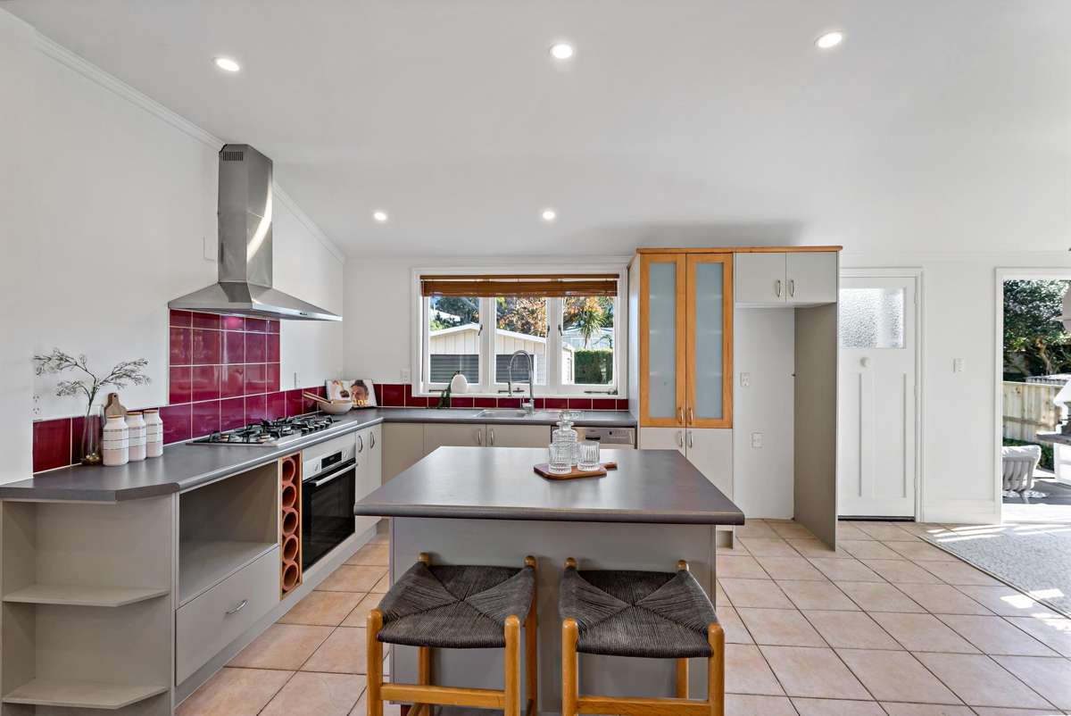 42 Woodward Road_5