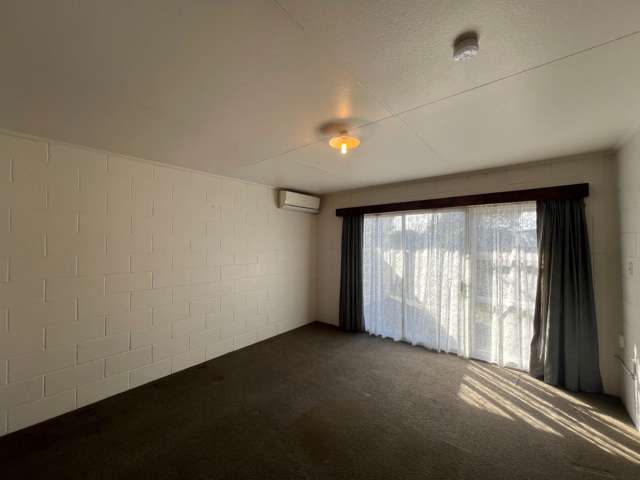 2/13 Sandspit Road Waiuku_4