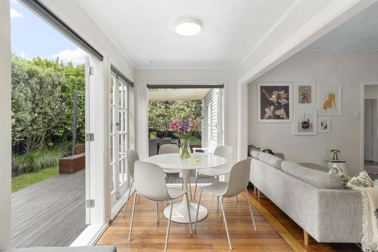 2/3 Haig Avenue Three Kings_7