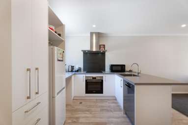 2/10 Marion Street_2