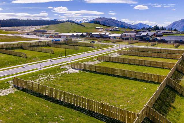 10 Leven Stream Lane, Lot 46 Pembroke Heights subdivision Wanaka_2