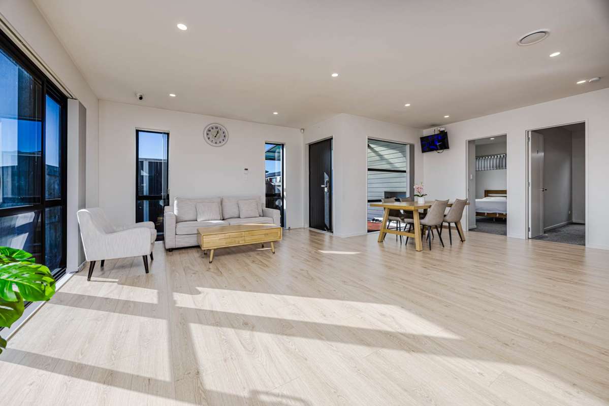 81 Thomas Road_2