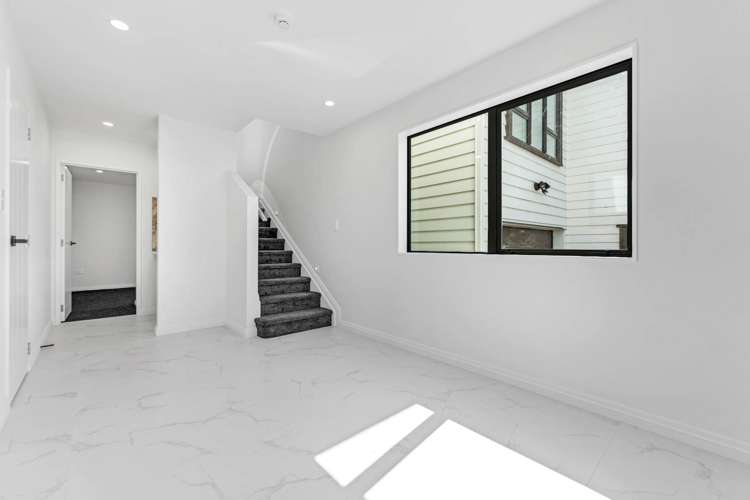 7 Puhakehake Place Flat Bush_7