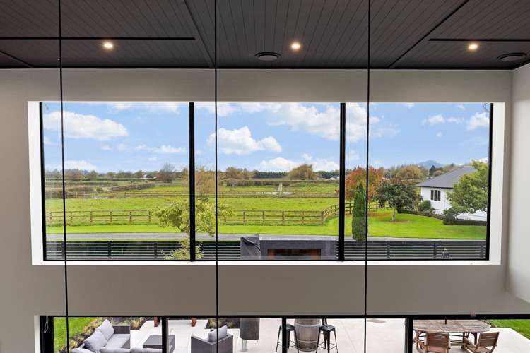 409 Grasslands Drive Cambridge_25