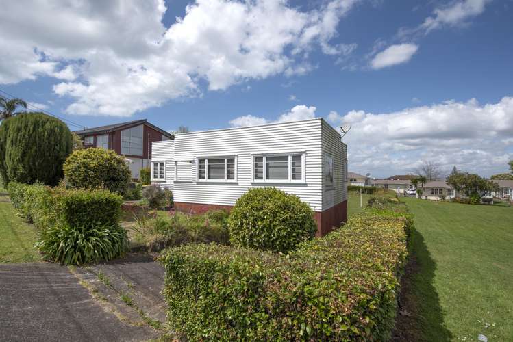 2 Marsh Avenue Forrest Hill_5