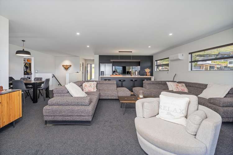 7 Panorama Parade Pauanui_12