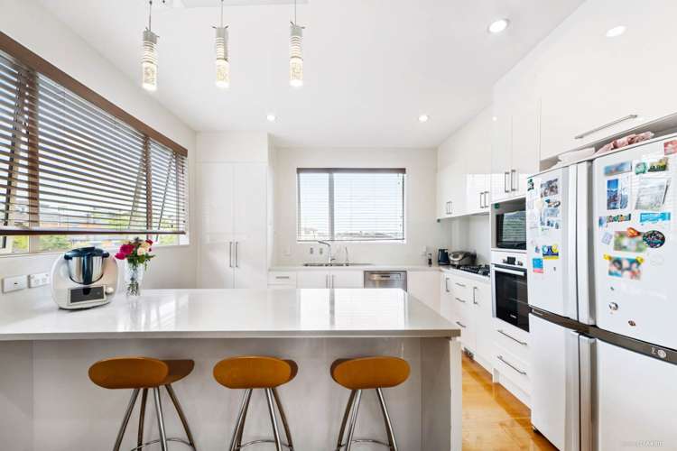 17 Bintulu Place Fairview Heights_8