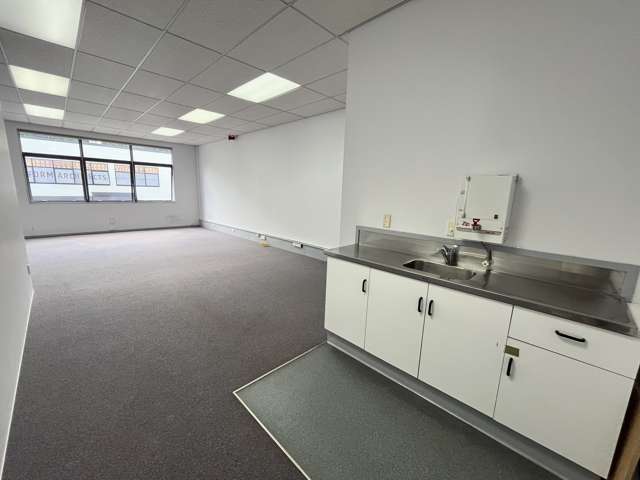 Unit P/383 Khyber Pass Newmarket_3