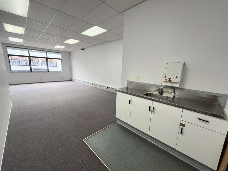 Unit P/383 Khyber Pass Newmarket_3