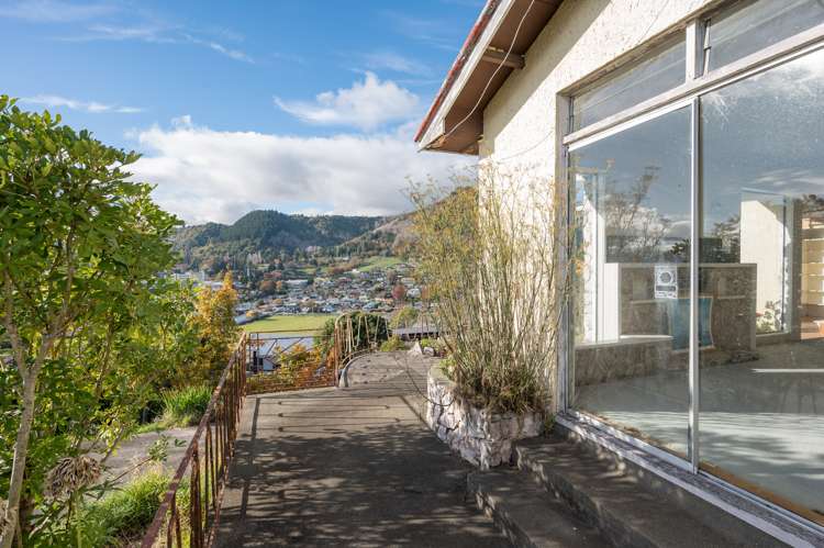 34 Jenner Road Toi Toi_21