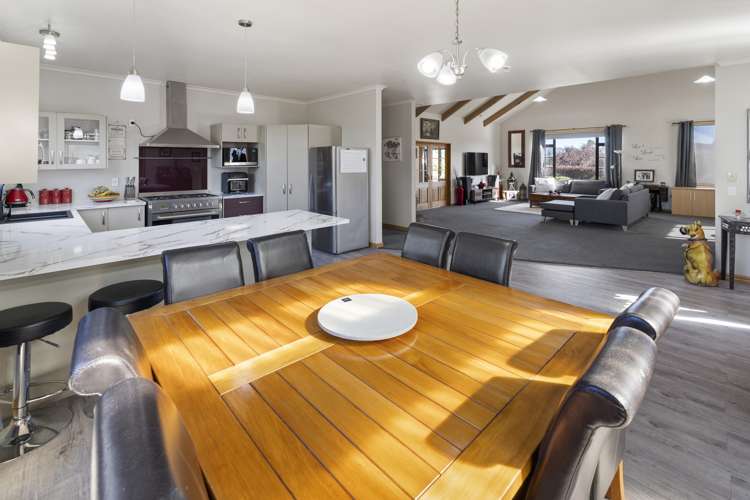 245 The Coastal Highway Redwood Valley_18