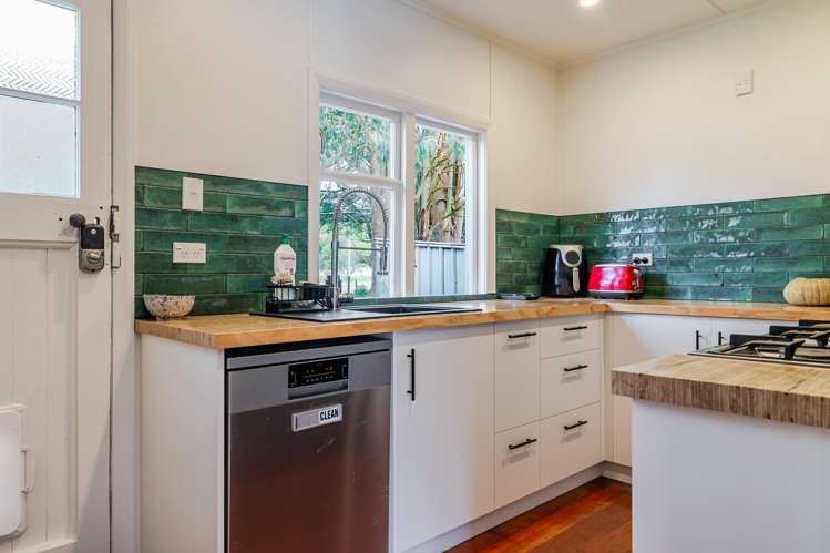 36 High Street Eketahuna_1