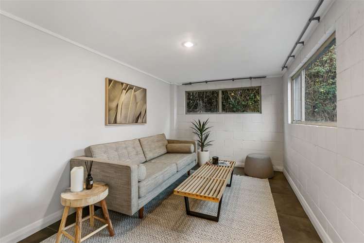 28 Highland Road Mount Albert_12