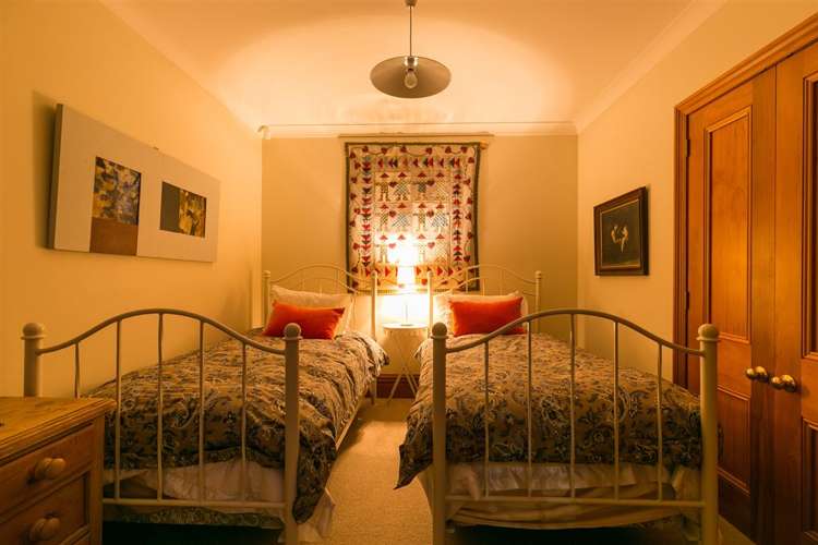 22 Earls Terrace Mount Victoria_12