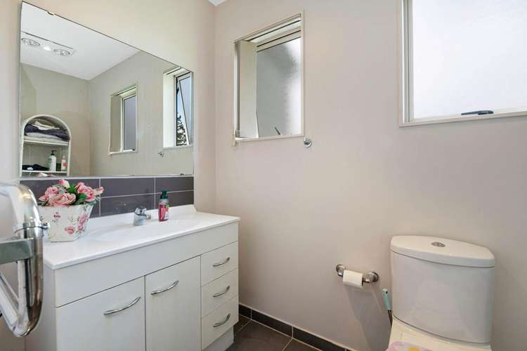37 Te Pua School Road Helensville_16