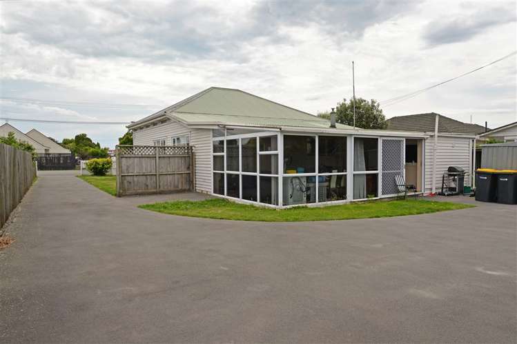 92 Neill Street Hornby_9