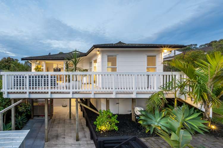 29 Cliff Road Torbay_21