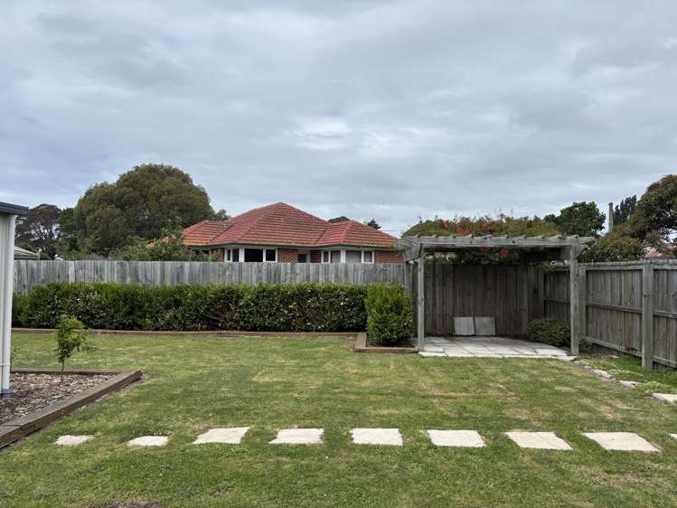 12 Damien Place Bromley_11