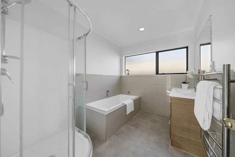 2/12 Solana Court Botany Downs_22