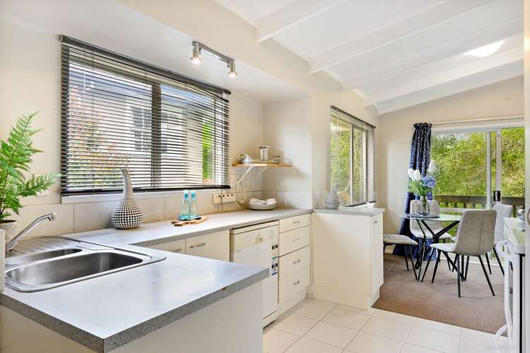 1/216a Moore Street Howick_7