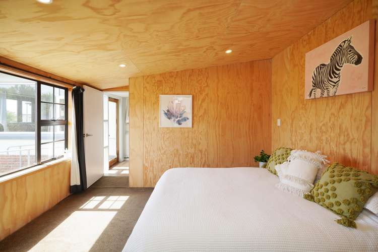 25 Burrows Street Bluff_18