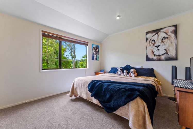 1224 State Highway 16 Waimauku_11