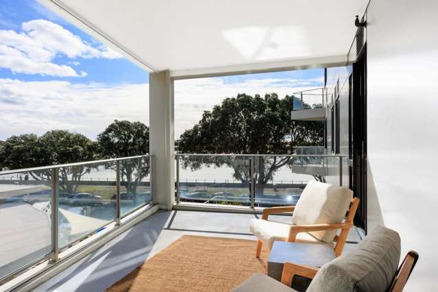 303/17 Quay Street, Waterfront Apartment 11597_1