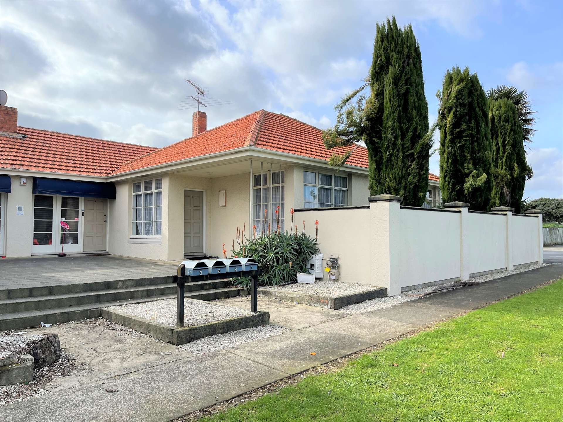 1/1 Hazel Avenue Mount Roskill_0