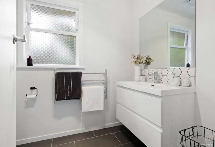 2/15 Carlton Street Hillsborough_7