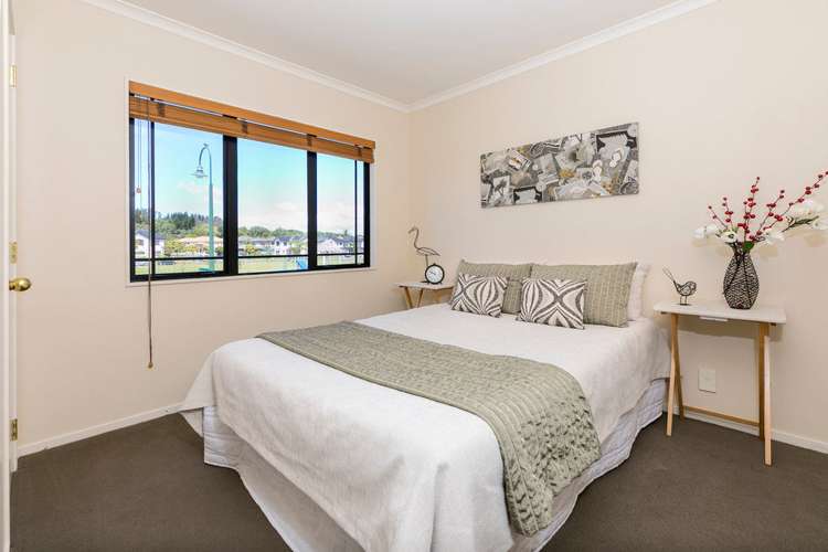 57 Carousel Crescent East Tamaki Heights_9