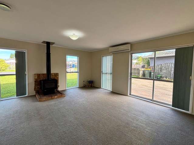 52 Kurnell Drive Botany Downs_1