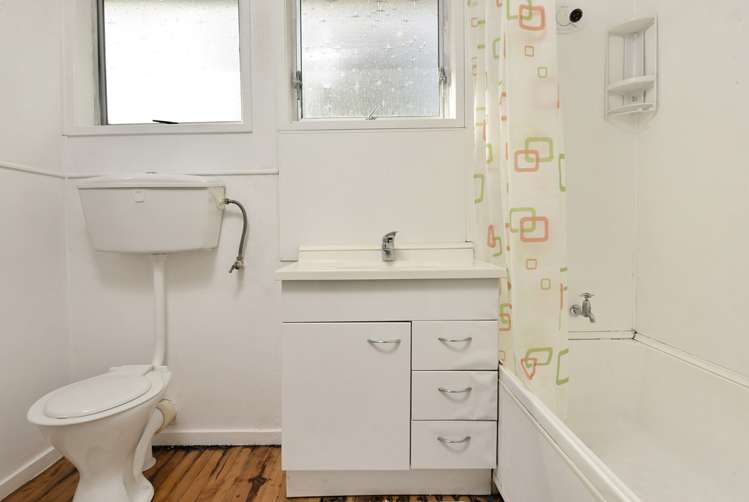 1/60 Riverpark Crescent Henderson_8