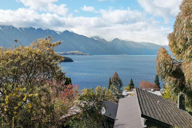 22 Lomond Crescent Queenstown_17