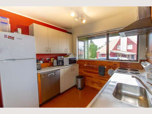 2 Tawa Street Ohakune_3