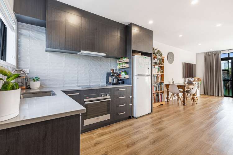 37 Treloar Crescent Hobsonville_5