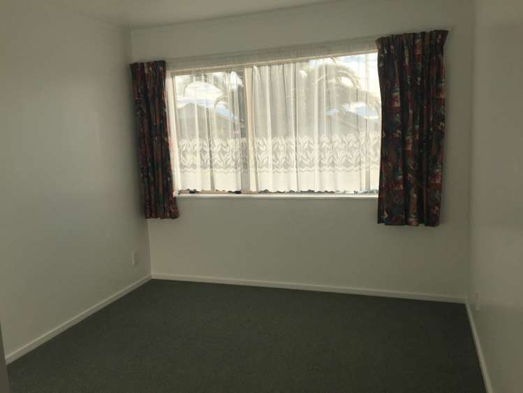 4 Libnai Avenue Clover Park_2