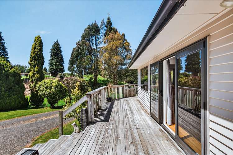 273 Mapara Road Acacia Bay_35