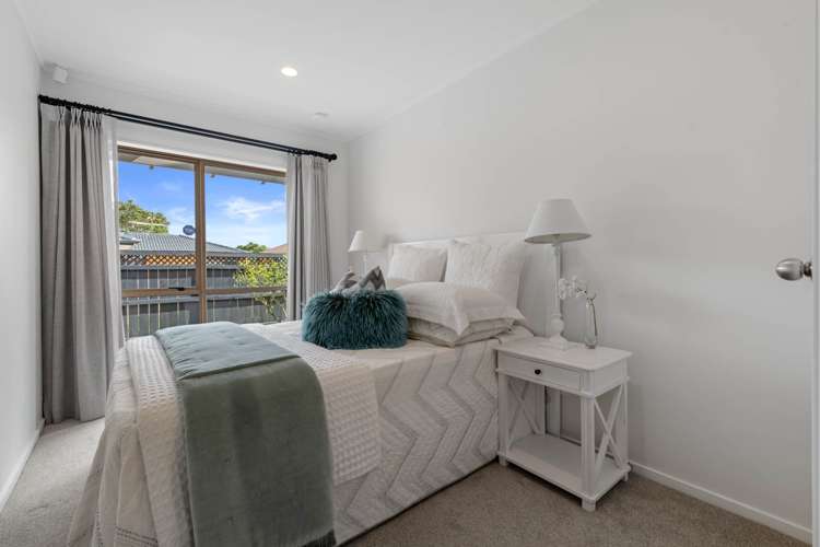 17 Lushington Place Huntington Park_13