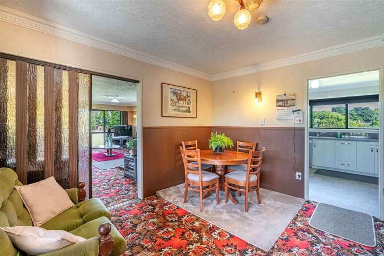 147 East Road Ascot_5