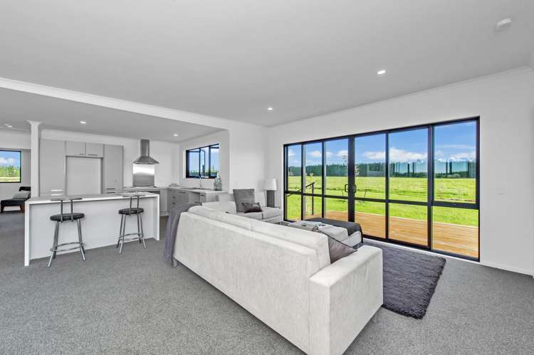 1845 Thongcaster Road Oxford_10