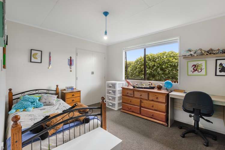 36 Sylvania Drive Matua_10