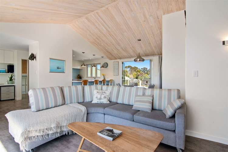 34 Broadsea Avenue Ruby Bay_10