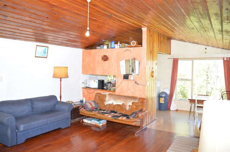 38 Warnerville Road Wainui_5