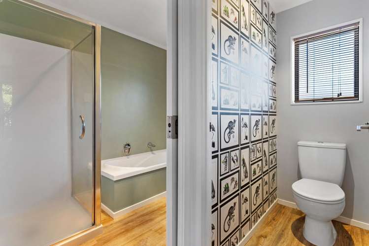 2/12 Petrel Place Massey_19